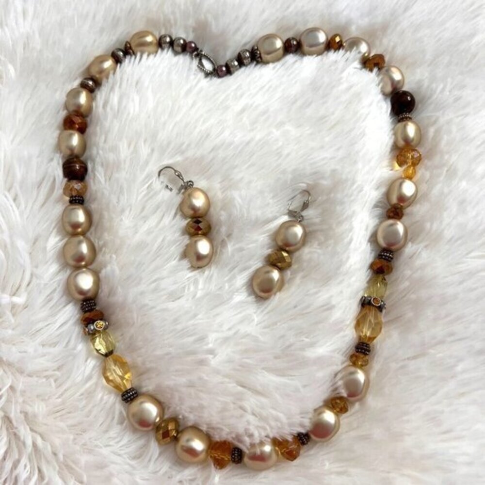Handmade Set Beaded Gold tone Necklace with‎ Earrings 24 in